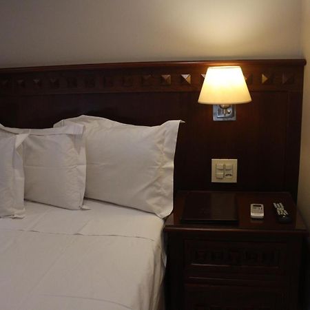 Vicenza Apart Hotel เซาโจเอา เดล เฮย์ ภายนอก รูปภาพ